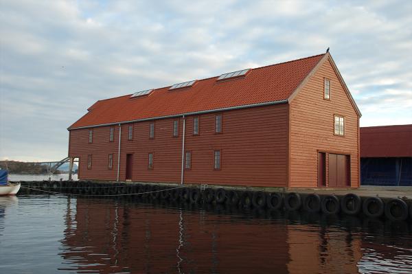 Gjenreist sjøhus