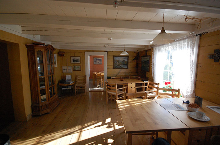 Det staseligste rommet i Fogdahuset er Tingstova som var det siste rommet som ble restaurert.